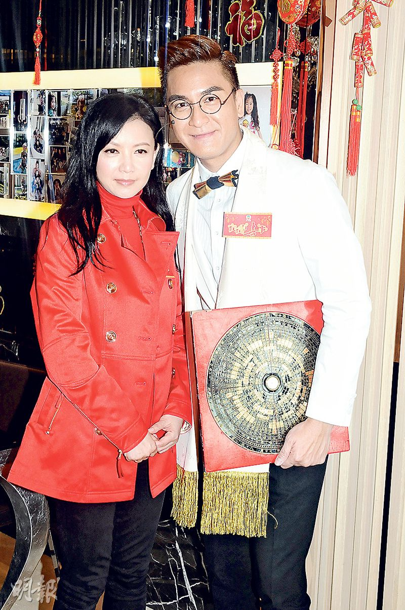 馬明（右）跟曾傳緋聞的華倩合作，表示不會尷尬