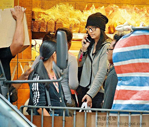 九龍城有唔少貴價餅店，但華倩揀咗最平民化嗰間，明撐小商戶。